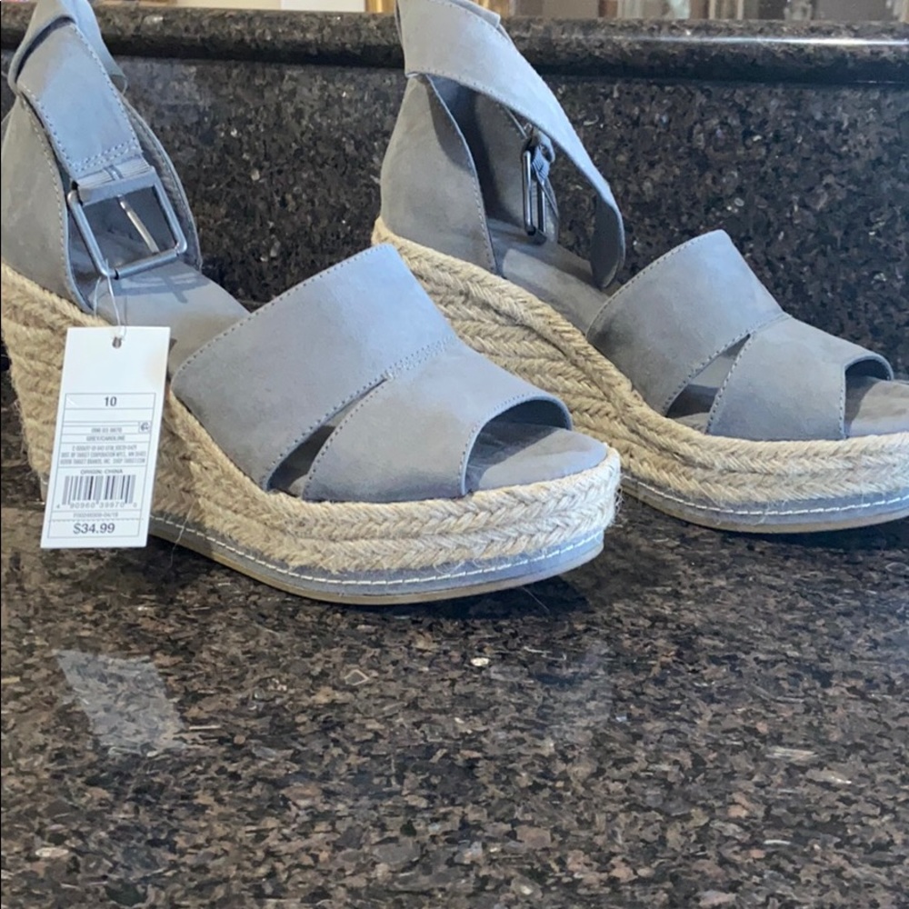 Suede platform wedge shoes w/ ankle strap buckle